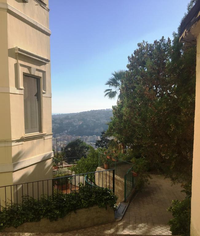 Casa Di Erminia Bed & Breakfast Napoli Dış mekan fotoğraf