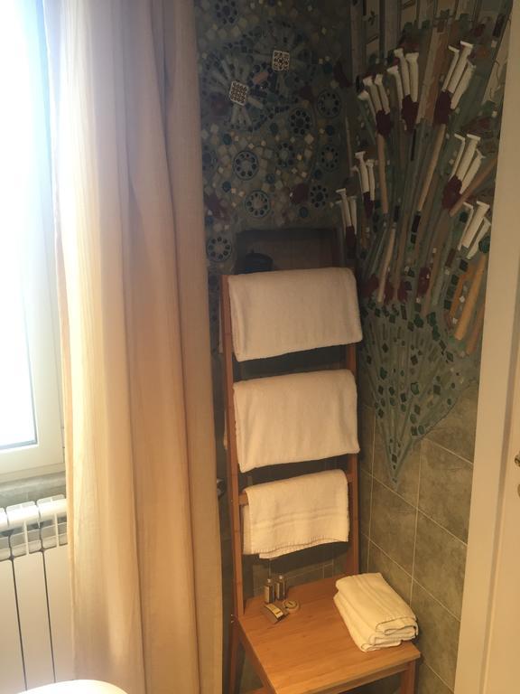Casa Di Erminia Bed & Breakfast Napoli Dış mekan fotoğraf