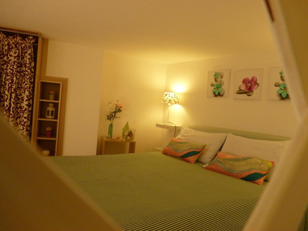 Casa Di Erminia Bed & Breakfast Napoli Dış mekan fotoğraf