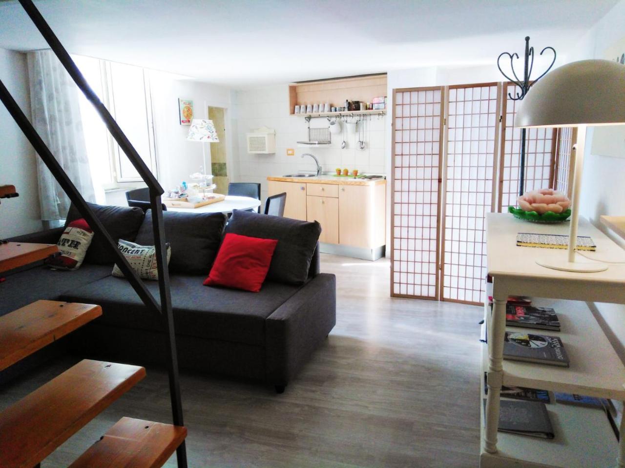 Casa Di Erminia Bed & Breakfast Napoli Dış mekan fotoğraf