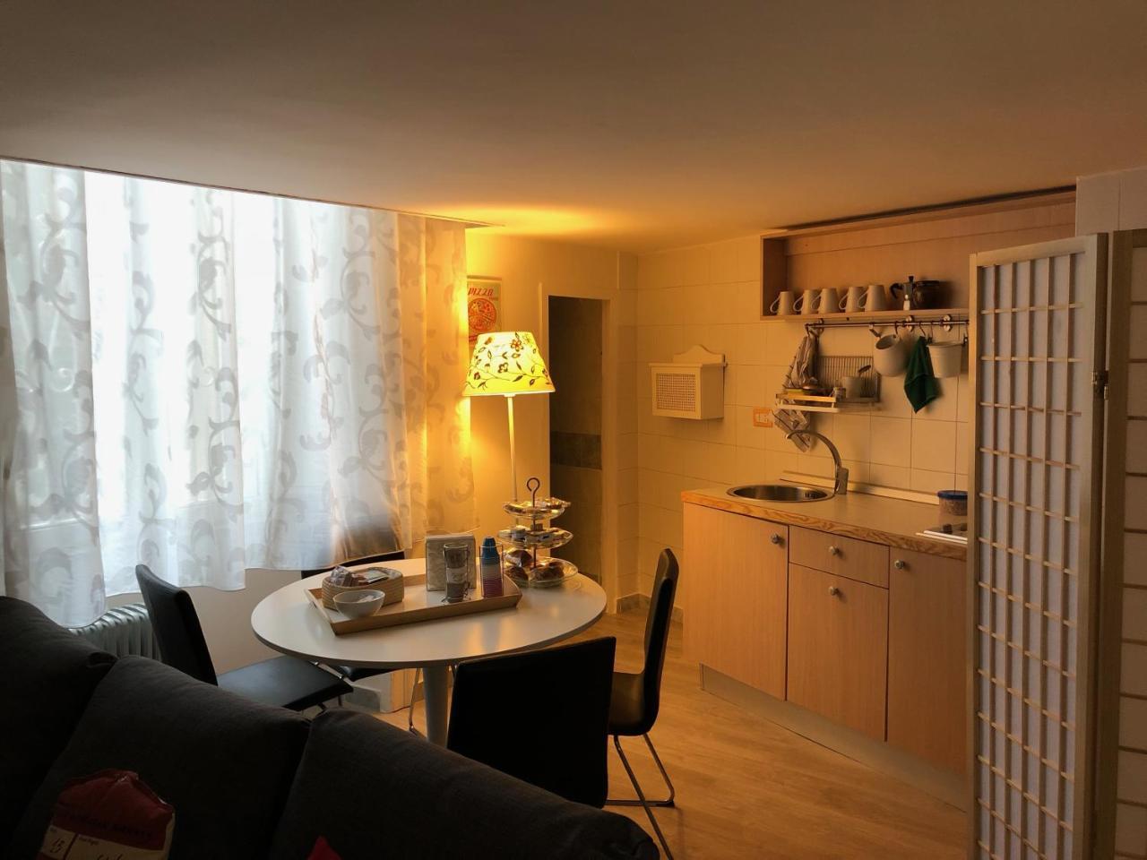 Casa Di Erminia Bed & Breakfast Napoli Dış mekan fotoğraf