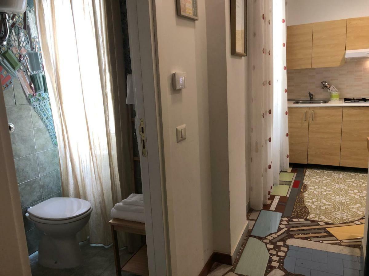 Casa Di Erminia Bed & Breakfast Napoli Dış mekan fotoğraf